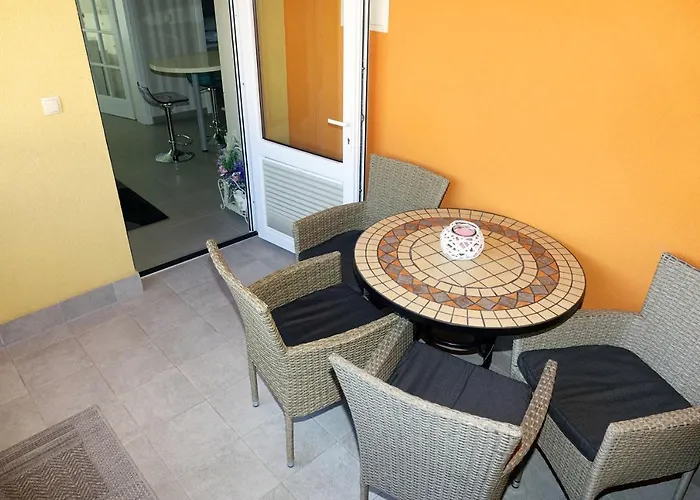Apartment 4